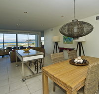 Blue on Blue Apartment 933 - Accommodation Search