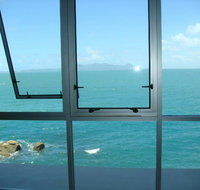 Best at Bright Point Absolute Waterfront 4 bedroom apartment - Accommodation Search