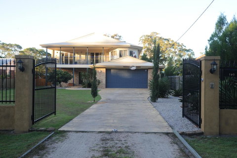 Waterfront At White Patch - Accommodation Search 16