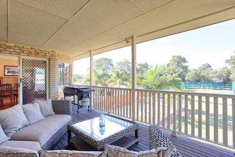 Waterfront At White Patch - Accommodation Search 35