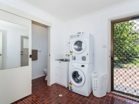 Island Homestay - Accommodation Search 18