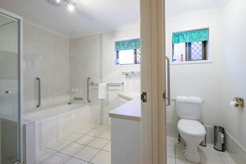 Keith\'s Place, 1 Of The 3 Most Popular Units On Bribie - Accommodation Search 17