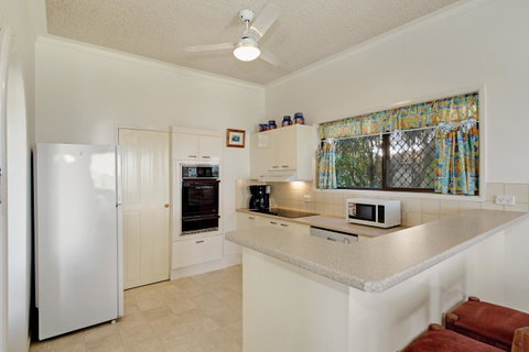 Keith\'s Place, 1 Of The 3 Most Popular Units On Bribie - Accommodation Search 15