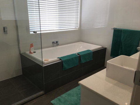Modern Beach Villa - Accommodation Search 7