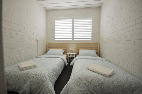 Ocean Wave - Accommodation Search 15