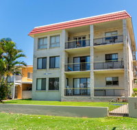 Enjoy the sea breezes from the balcony - Boyd St Woorim - Accommodation Search
