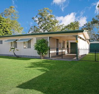 Lowset pet friendly cottage - Sunset Ave Bongaree - Accommodation Search