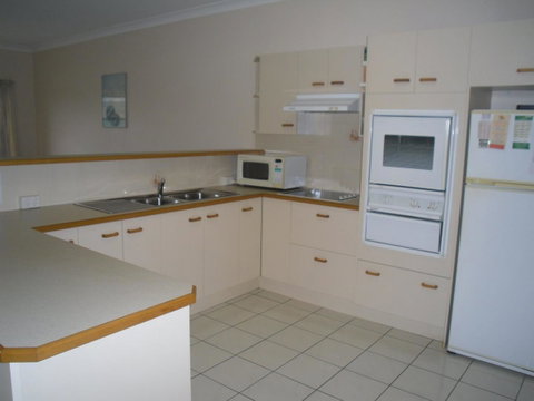 Ground Floor, Family Unit On The Canal With Free WIFI! - Accommodation Search 10