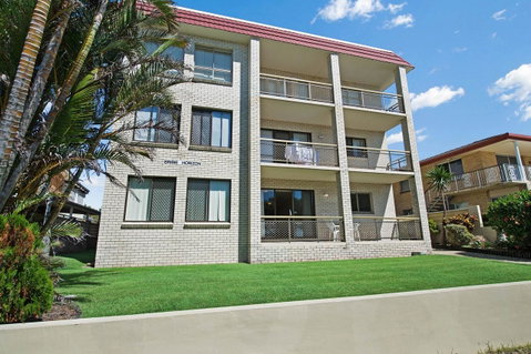 Walk To Surf Beach - Ground Floor Apartment - Bribie Horizons Boyd St, Woorim - Accommodation Search 5