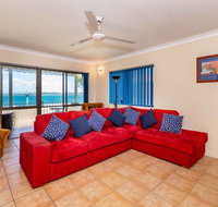 Fantastic Views from this top floor unit - Accommodation Search