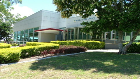 First Floor Unit Close To Shops, Park And Waterfront! - Accommodation Search 6