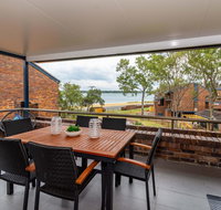 Spacious Family unit with Incredible views. - Accommodation Search