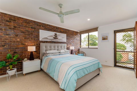 Spacious Family Unit With Incredible Views. - Accommodation Search 6