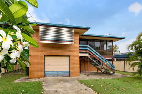 Short Stroll To Surf Beach - North Street, Woorim - Accommodation Search 0