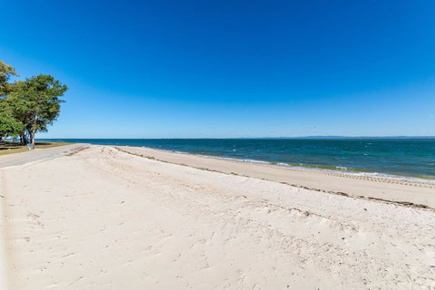 Great Views, Ground Floor Unit Clearview Apartments South Esplande, Bongaree - Accommodation Search 17