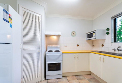 Great Views, Ground Floor Unit Clearview Apartments South Esplande, Bongaree - Accommodation Search 14