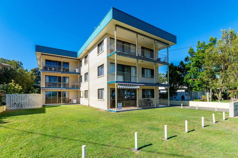 Great Views, Ground Floor Unit Clearview Apartments South Esplande, Bongaree - Accommodation Search 0