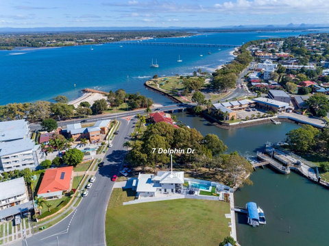 Stunning Canal Home Oh So Close To The Waterfront - Accommodation Search 17