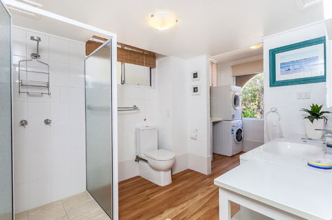 The Islander - Accommodation Search 16