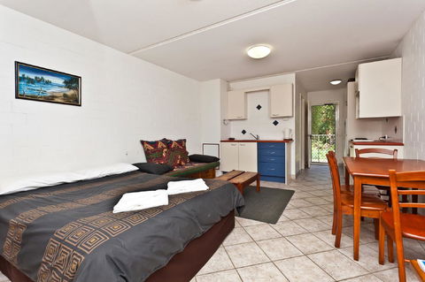 The Islander - Accommodation Search 21