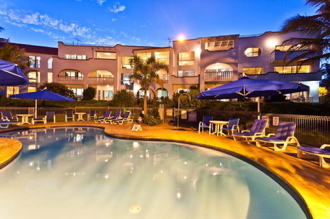 The Islander - Accommodation Search 0