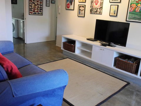 A AAA C-SHACK - Accommodation Search 12
