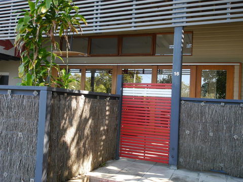 A AAA C-SHACK - Accommodation Search 1