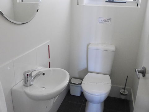 A AAA C-SHACK - Accommodation Search 16