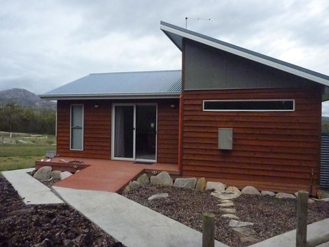 Yakkalla Holiday Cottage - Accommodation Search 1