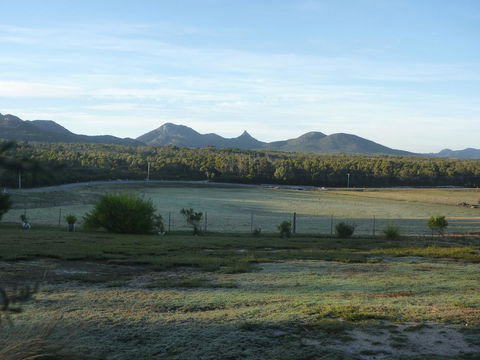 Yakkalla Holiday Cottage - Accommodation Search 3