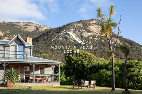 Mountain Seas Lodge - Accommodation Search 0