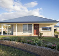 Gindanha - Accommodation Search