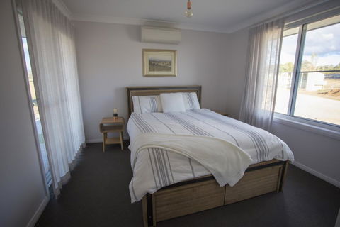 Gindanha - Accommodation Search 1