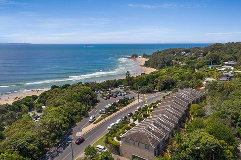 #4 James Cook Apartments - Accommodation Search 0