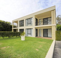 'Bagnall Views' 2/161 Government Rd - Stylish  modern duplex across the road to the waters edge - Accommodation Search