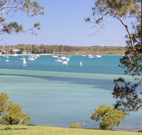'Corlette Waterfront' 2/44 Danalene Parade - Waterfront Luxury WIFI Aircon Boat Parking - Accommodation Search