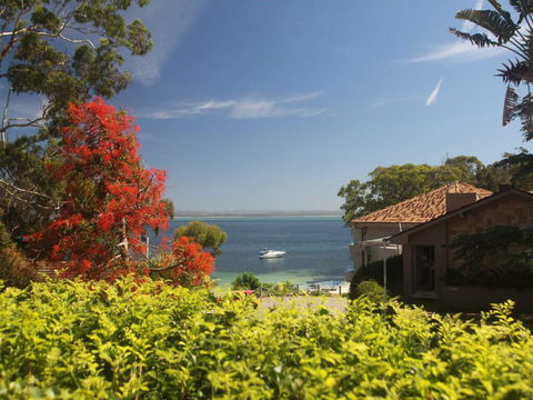 'Dutchies Vista' 1/45 Christmas Bush Ave - Ground Floor Duplex With Stunning Water Views - Accommodation Search 0