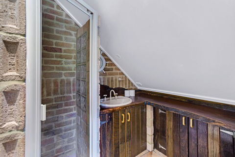 'Salt Wood' Cabin Style Retreat - Accommodation Search 3