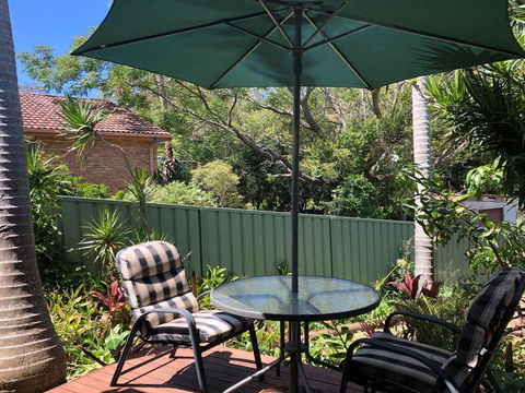 'Sandy Palms' 28 Moorooba Cr - Beautiful Home With Wifi, Air-con And Boat Parking - Accommodation Search 3