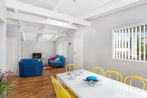 'White Sands', Mollymook - Accommodation Search 2