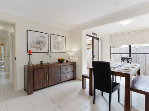 'Willows At The Bay' 111 Horace St - Large House With Aircon, WIFI And Boat Parking. - Accommodation Search 2