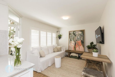 1 Bdrm Manly Beachside Apt With Parking - Accommodation Search 0
