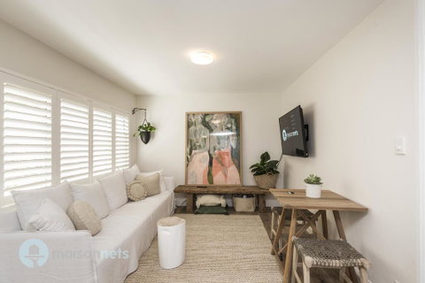 1 Bdrm Manly Beachside Apt With Parking - Accommodation Search 3