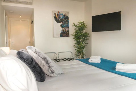 1 Bedroom Studio Apartment Near Eagle Street - Accommodation Search 0