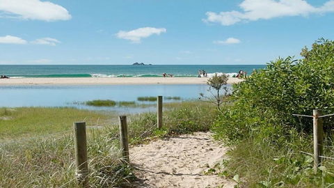1/56 Lawson Street@Clarkes Beach - Accommodation Search 2
