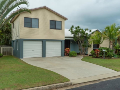 10 Bellgrove Street - Sawtell, NSW - Accommodation Search 0