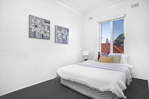 10 South Pacific 2 Bedrooms - Accommodation Search 3