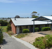 100 on Myer - Accommodation Search