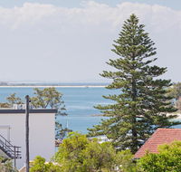 13 'Cote D'Azur' 61 Donald Street - Lovely unit with air con pool lift and WiFi - Accommodation Search