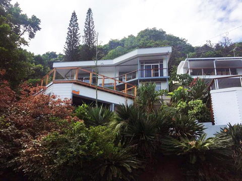 13 Brownell Drive Wategos Beach - Beach House - Accommodation Search 1